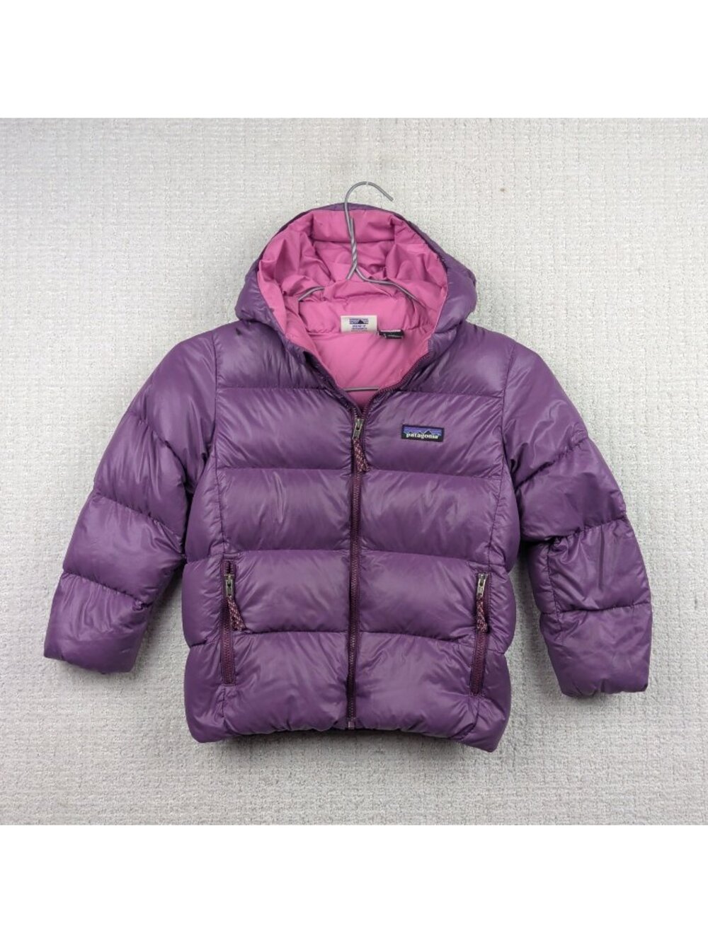 Patagonia Girls Hi-Loft Down Hooded Jacket Size 5T Retro Purple Outdoor Read